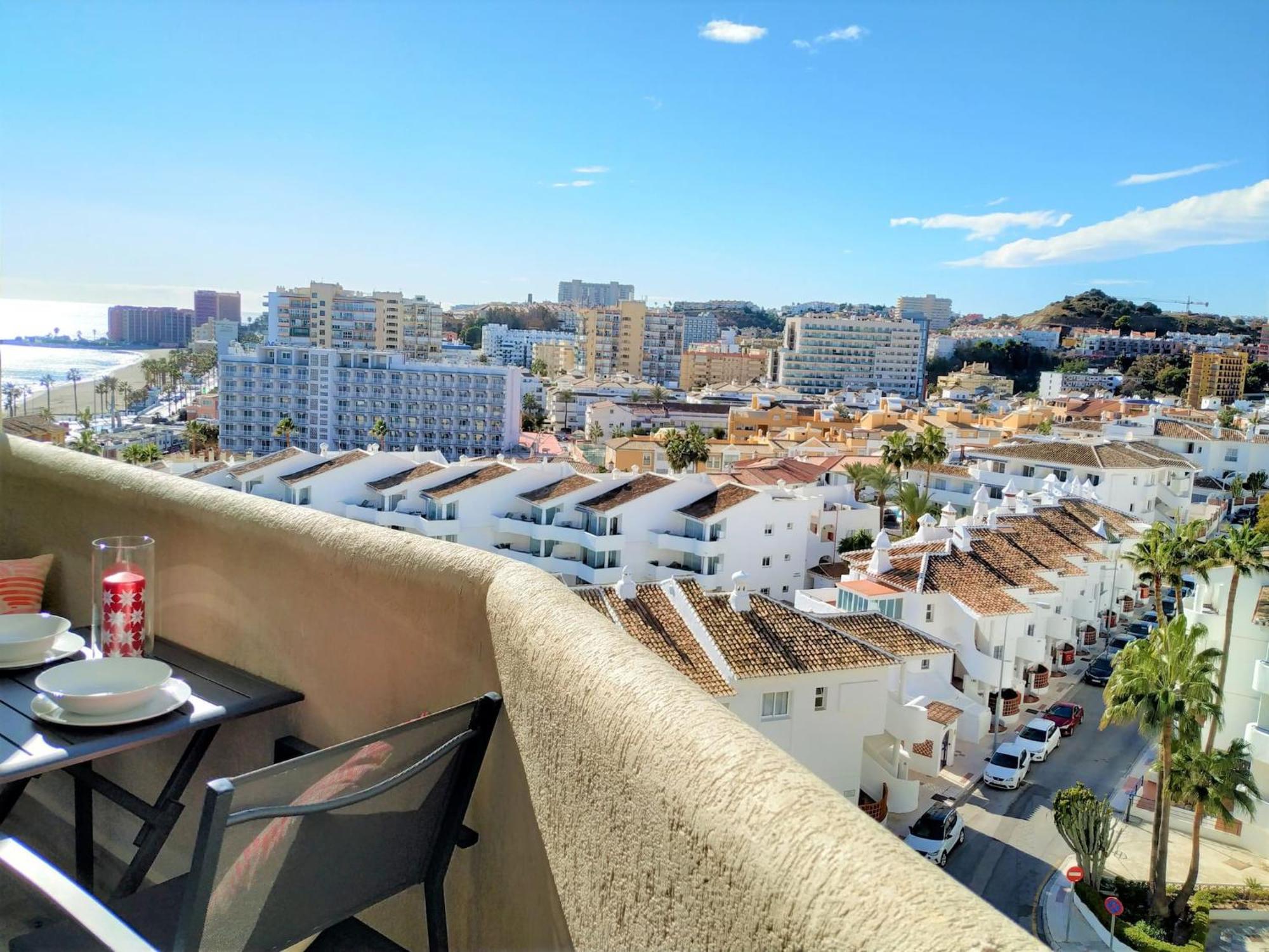 Deluxe Apartment In Benalbeach With Beach Views Benalmádena Εξωτερικό φωτογραφία