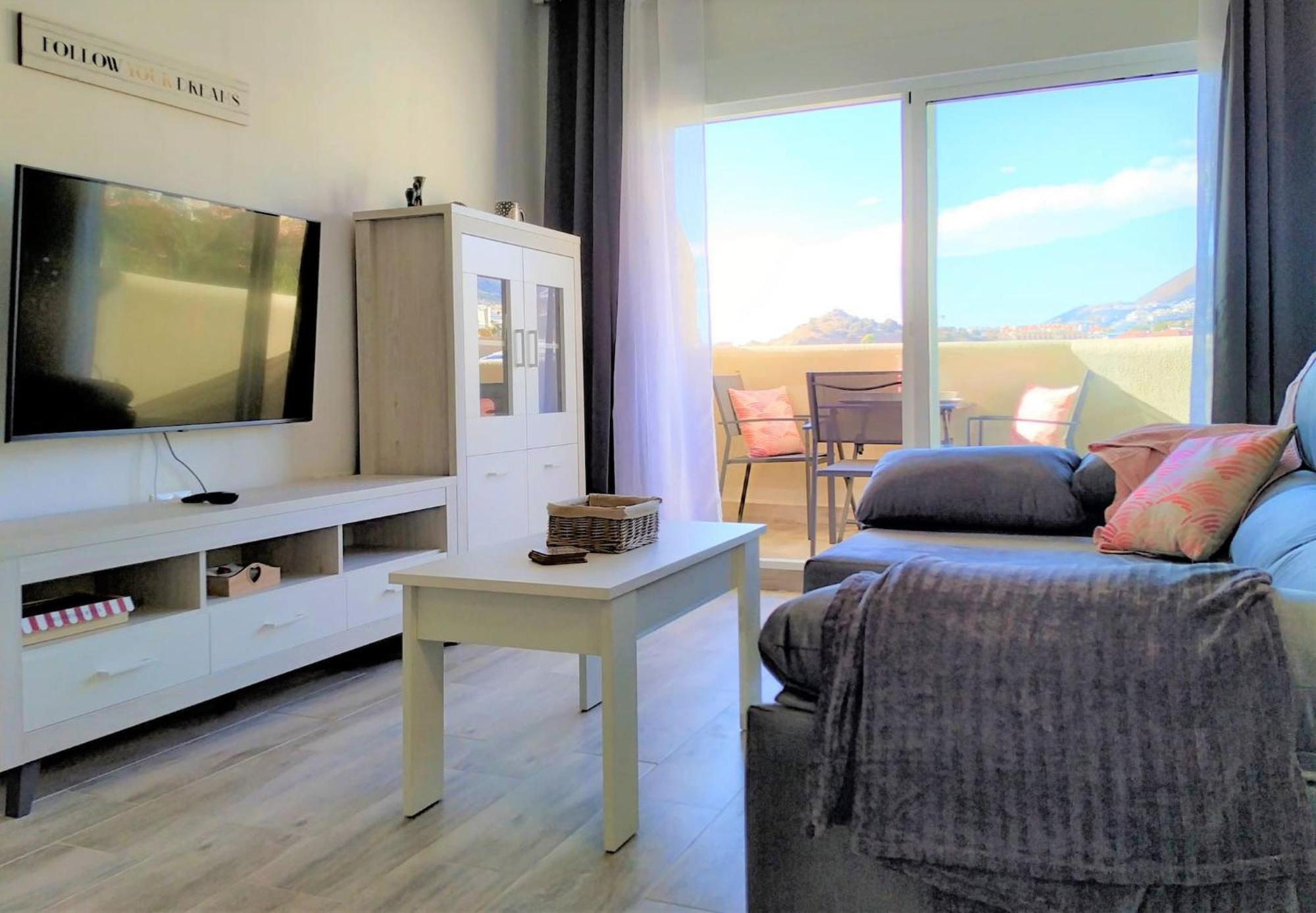 Deluxe Apartment In Benalbeach With Beach Views Benalmádena Εξωτερικό φωτογραφία
